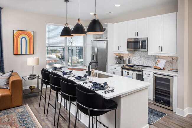 Broadstone SoBro apartments — community photo - Broadstone SoBro
