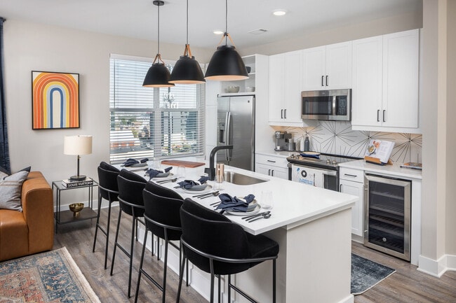 Broadstone SoBro apartments — community photo - Broadstone SoBro
