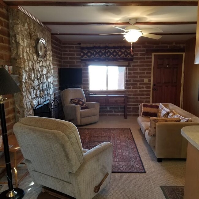 Building Photo - Fully furnished welcoming home! Owner will...