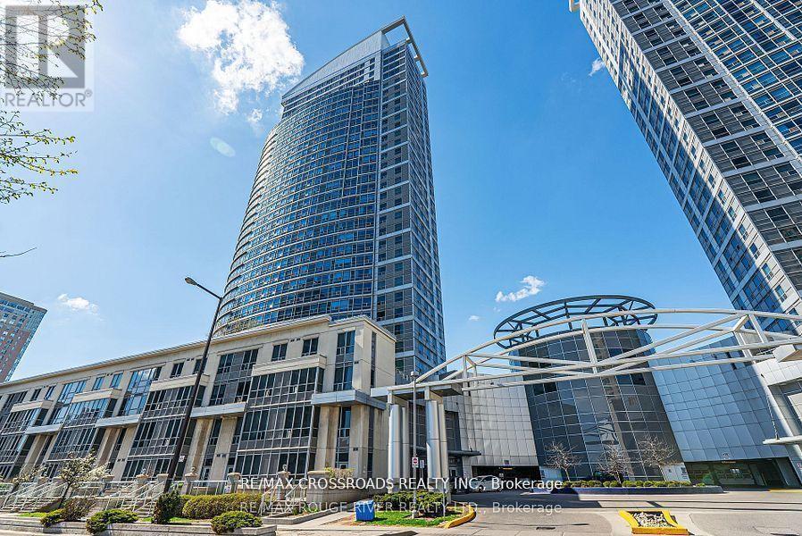 Primary Photo - 38 Lee Centre Dr