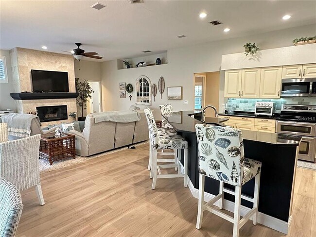 Foto del edificio - 2679 Saddlewood Ln