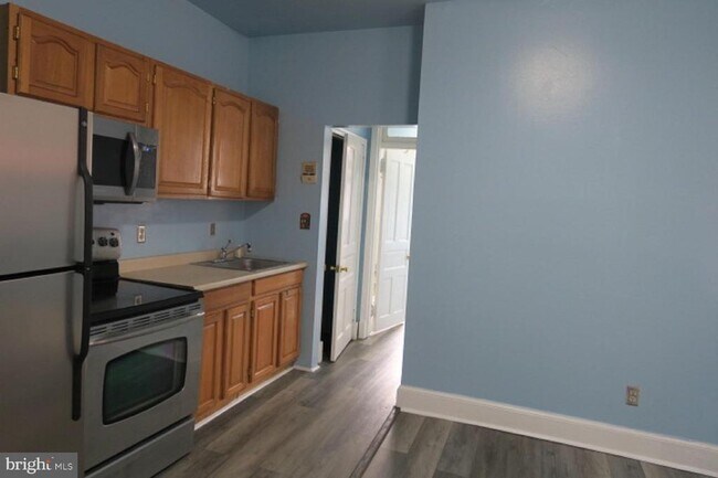 Foto del edificio - 3545 10th St NW