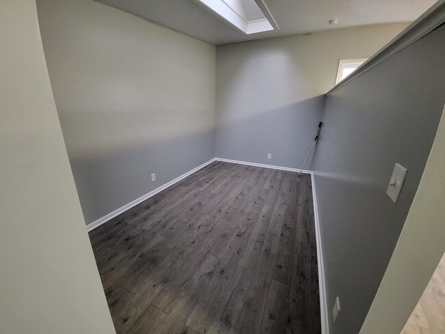 Bed Area - 1041 W 10th St