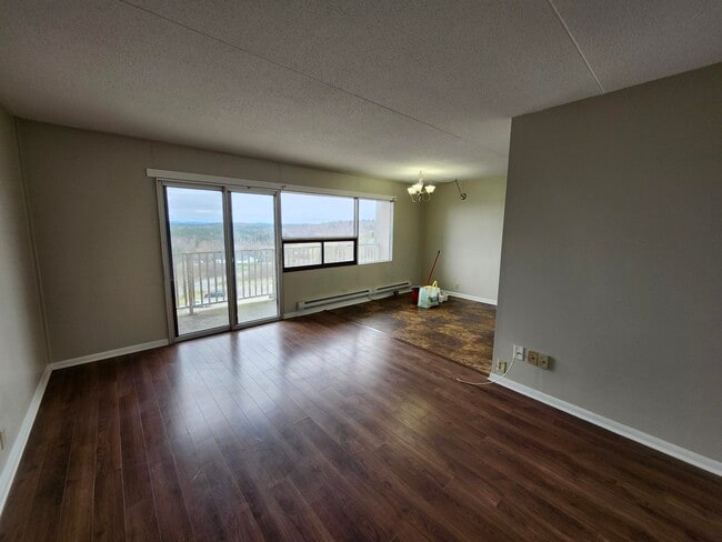 Building Photo - 155 Mystery Lake Dr