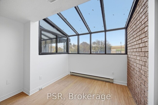 Photo du bâtiment - 3314 Yonge St