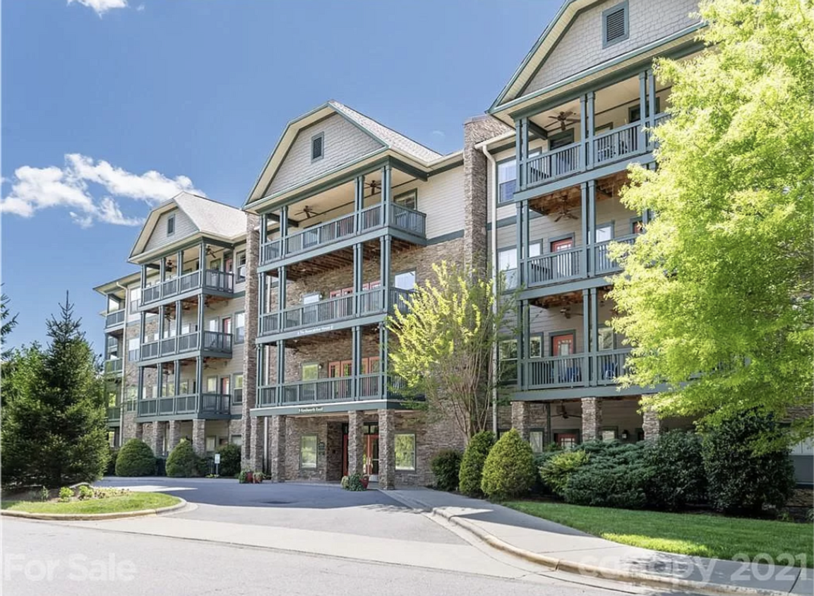 Foto principal - Asheville Furnished Rental!- Beaucatcher H...