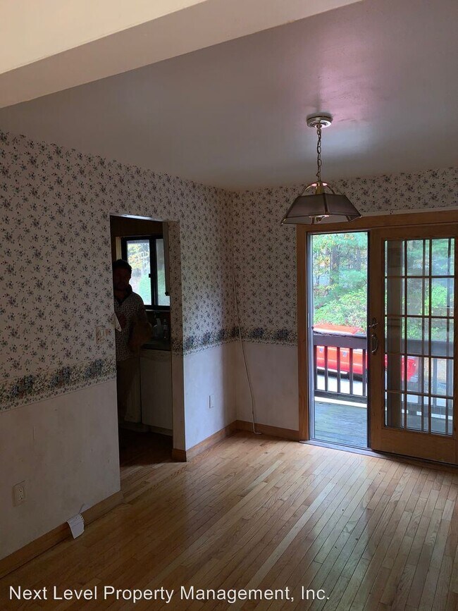 Building Photo - 9 Heritage Dr