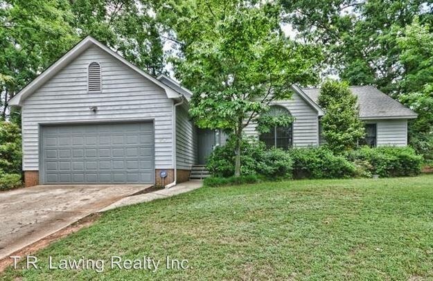 Primary Photo - 3 br, 2 bath House - 245 Forest Oak Drive