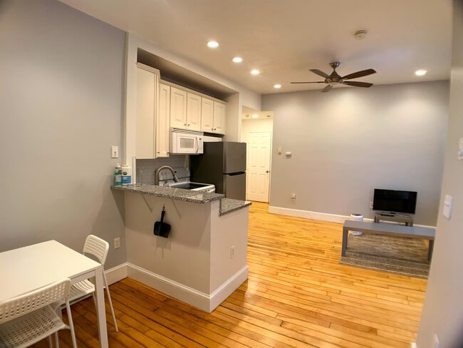 Photo - 2 Centre St Terrace Townhome