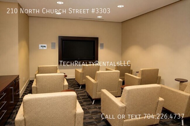 Foto del edificio - 210 N Church St