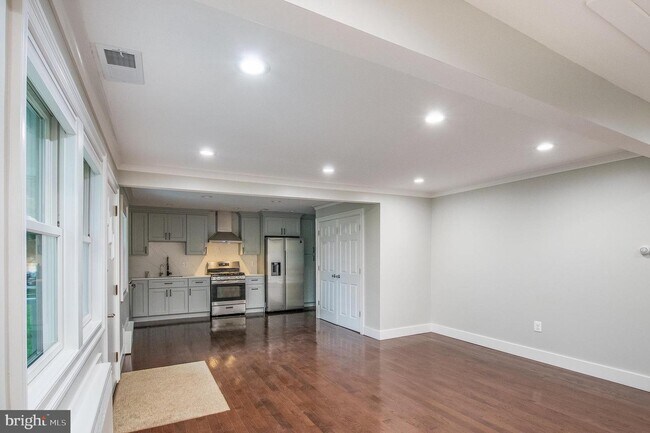 Foto del edificio - 6282 Wills St