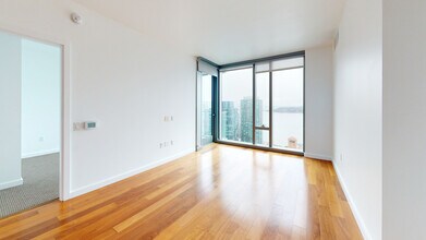 Interior Photo - 399 Fremont