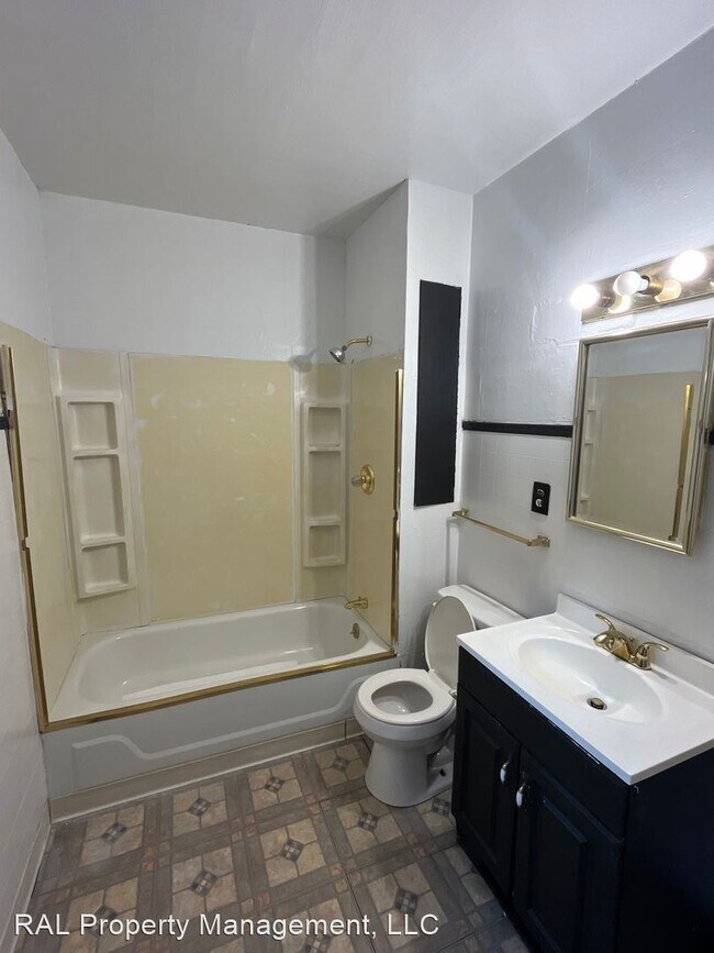 Foto del edificio - 2 br, 1 bath House - 12314 Revere Ave