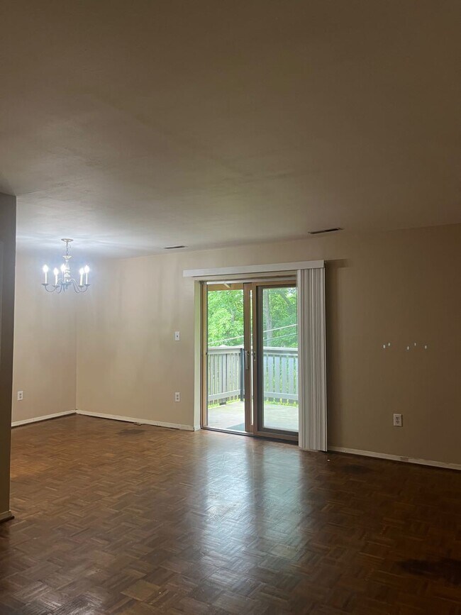 Building Photo - Sequoyah Hills 1bd/1bath condo