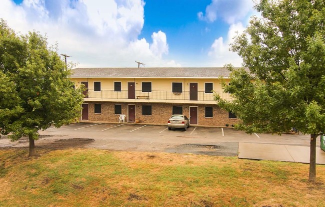 Building Photo - Bainbrook