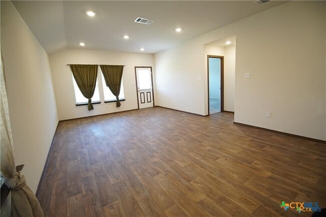 Building Photo - 2954 Brogan Creek