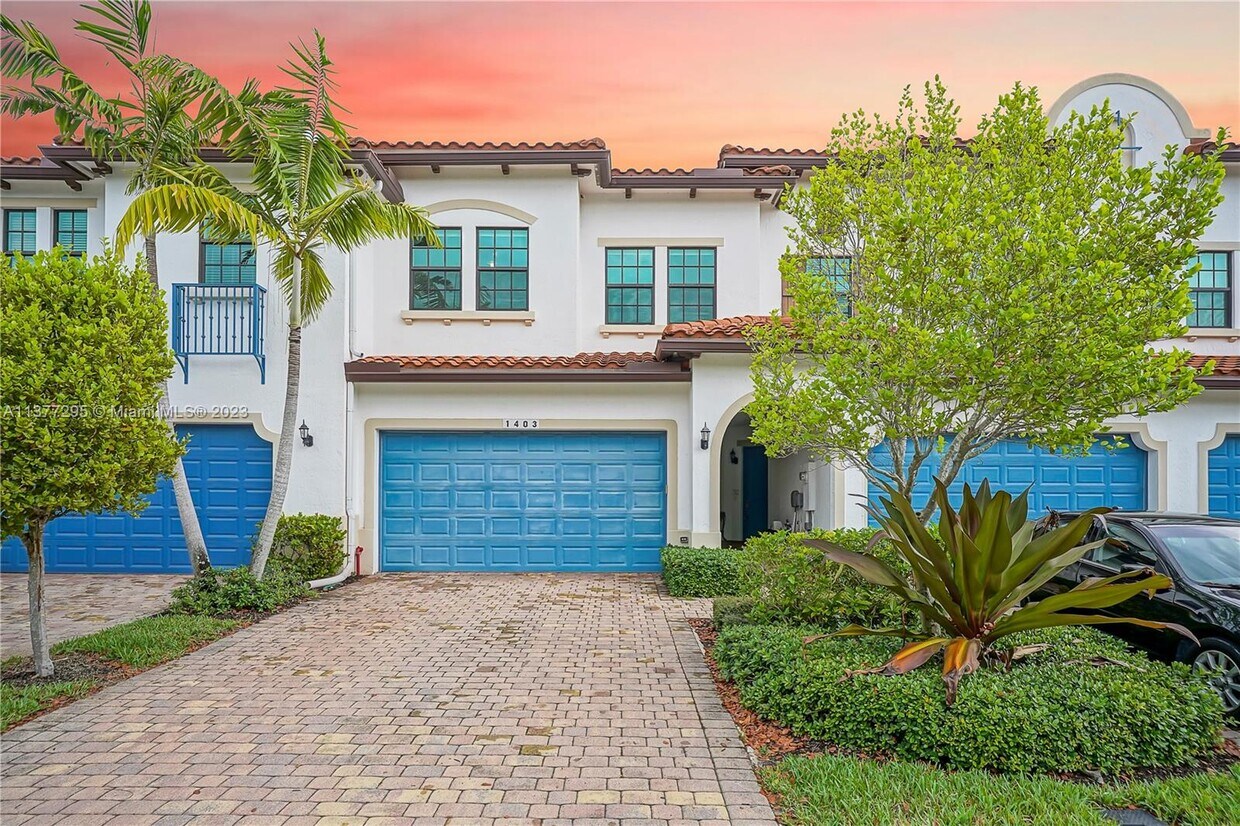 1403 SW 113th Ave, Pembroke Pines, FL 33025 Townhouse for Rent in