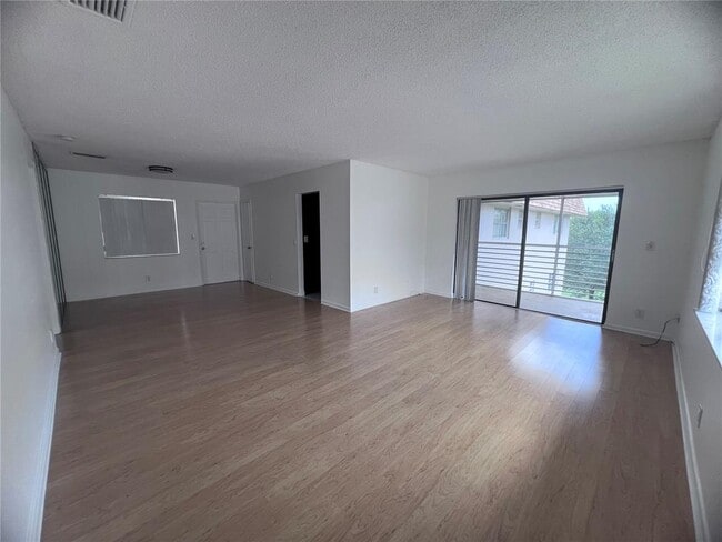 Building Photo - 2430 SW 81st Ave