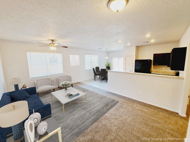 Foto del edificio - MOVE IN SPECIAL!  1/2 off 1st months rent!...