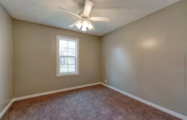 Building Photo - 761 S 5th St