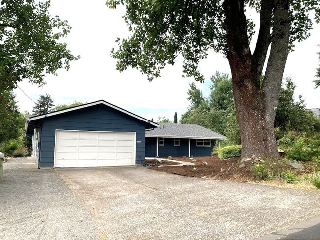 Building Photo - 10535 NW Walters Ln