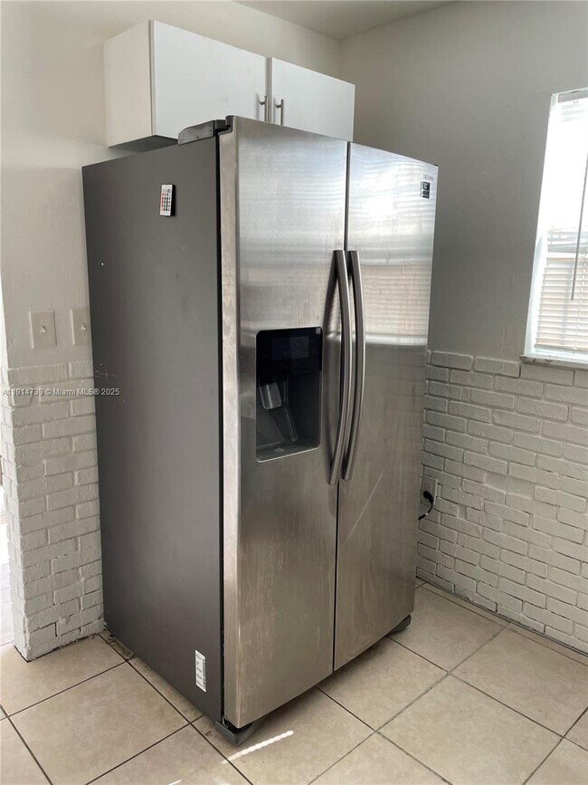 Building Photo - 5497 NW 171 Terrace