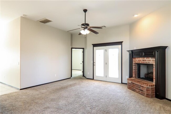 Building Photo - 8908 SW 36 Terrace
