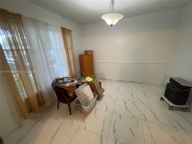 Building Photo - 6130 SW 64th Ave