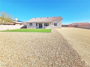 Building Photo - 6660 Stubblefield Dr