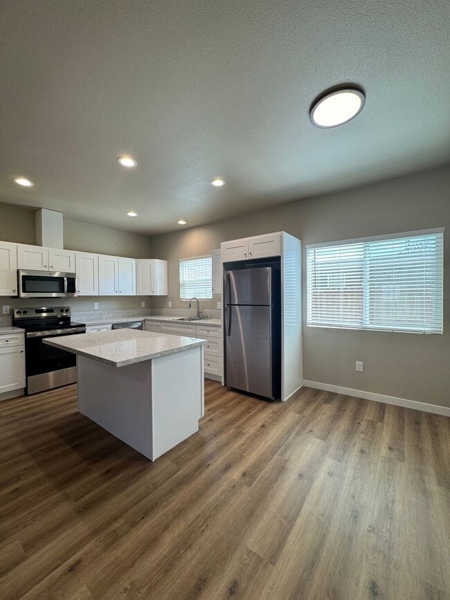 Foto del edificio - 627.5 N Sacramento St