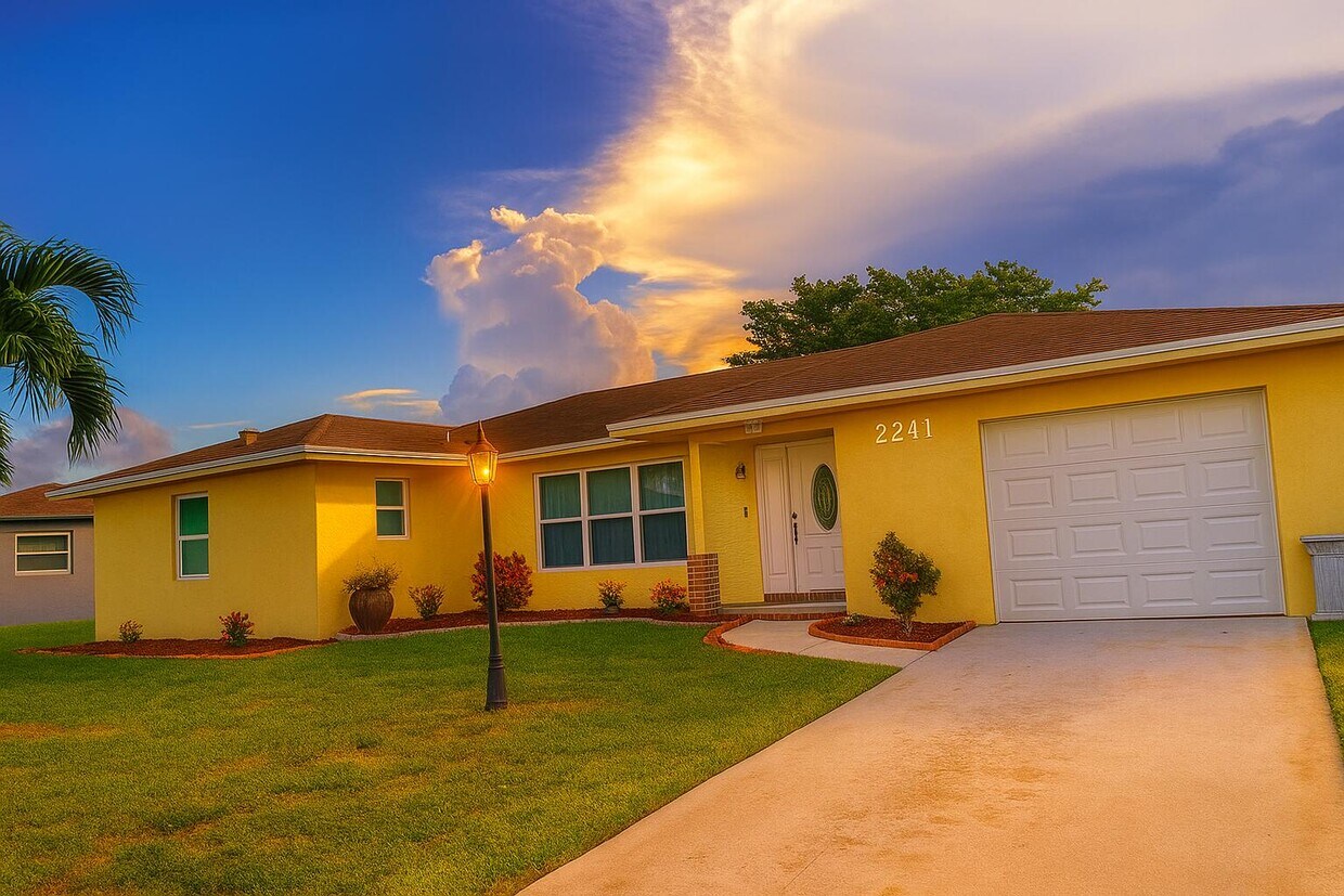 Foto principal - 22141 Aquila St