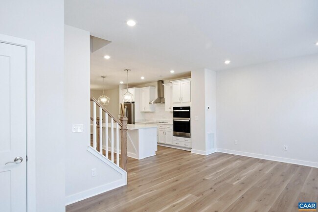 Foto del edificio - 954 Belvedere Way