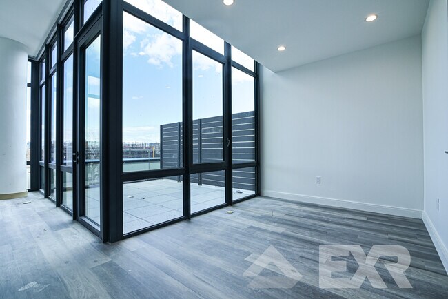 Foto del edificio - 160 Clarkson Ave