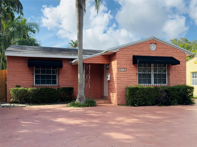 Foto del edificio - 3172 McDonald St