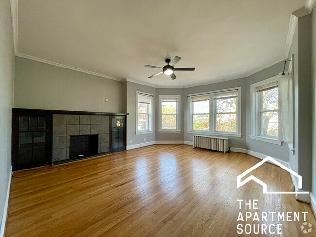 Building Photo - 3540 N Lowell Ave