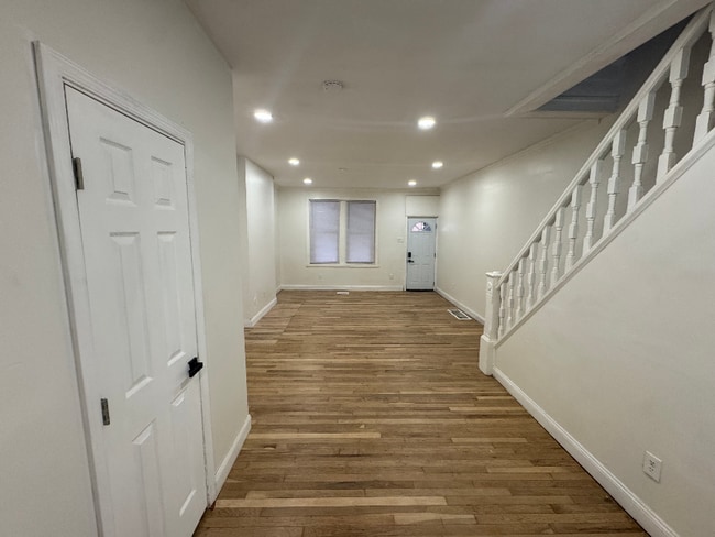 Building Photo - 1314 S 29th St