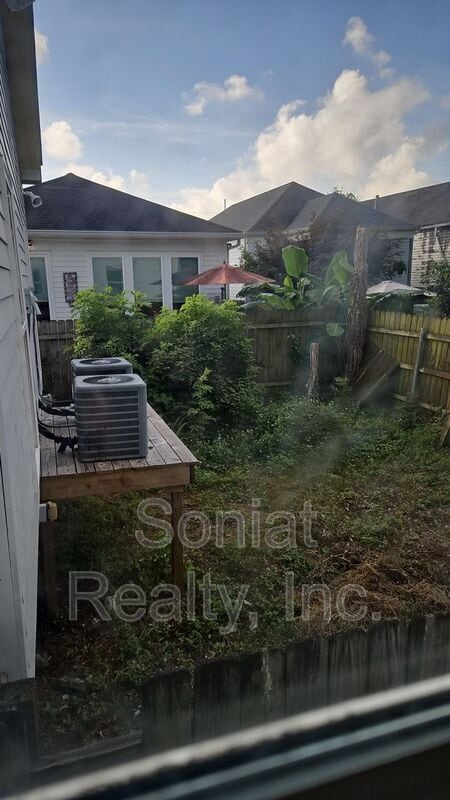 Building Photo - 4020 Baudin St