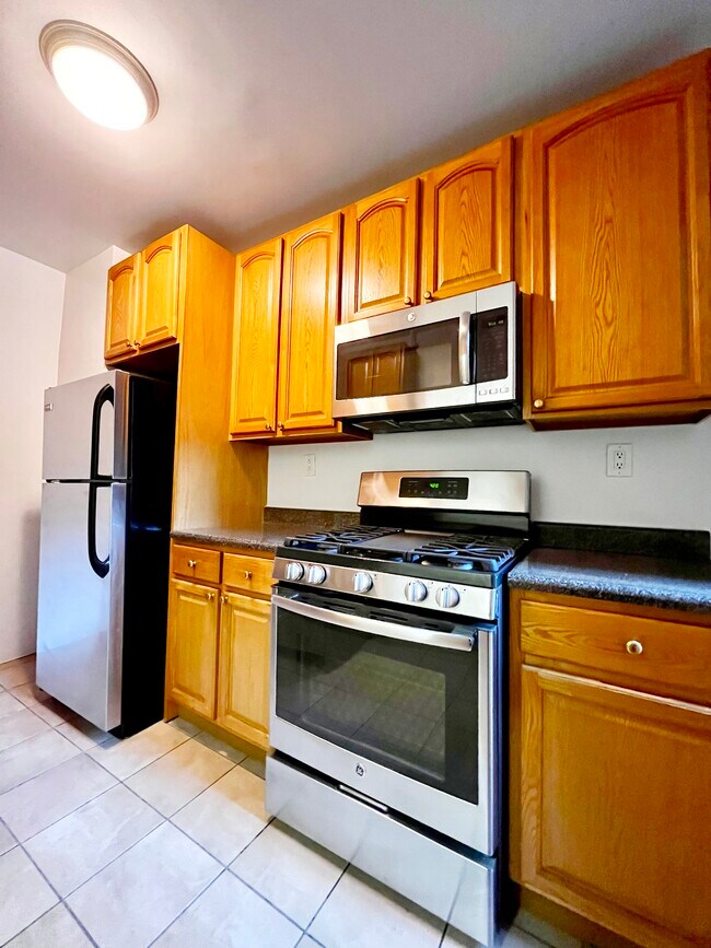 Kitchen - 600 W 173rd St