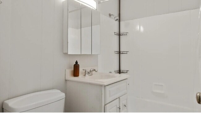 Foto del edificio - 823 Dorchester Ave