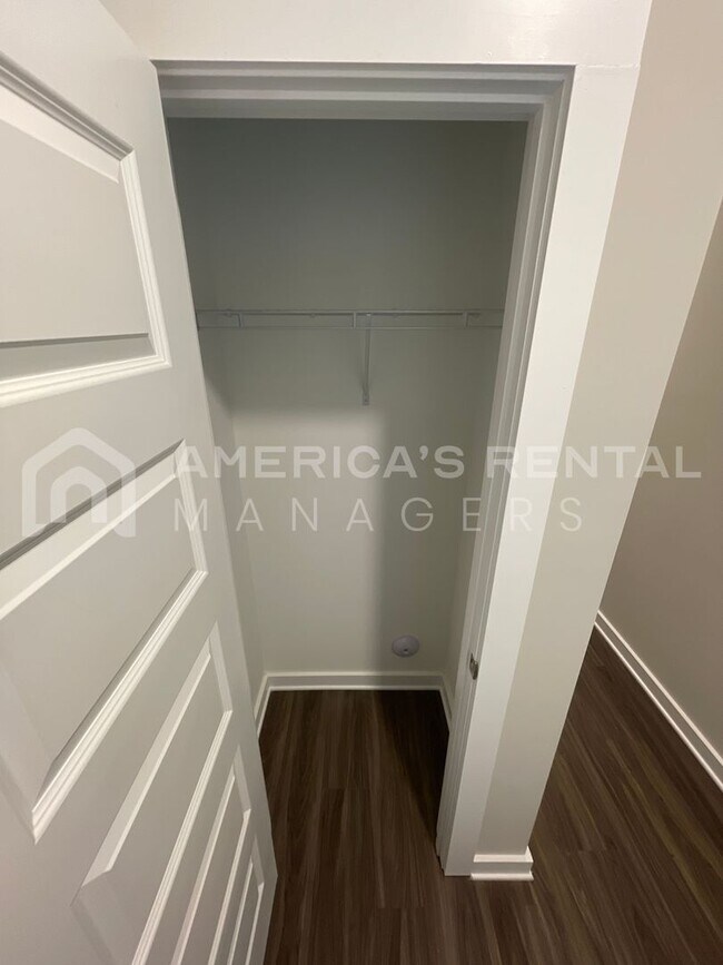 Foto del edificio - Home for Rent in Oak Grove, AL!!! Availabl...