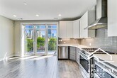Foto principal - 317-401 W Evergreen Ave