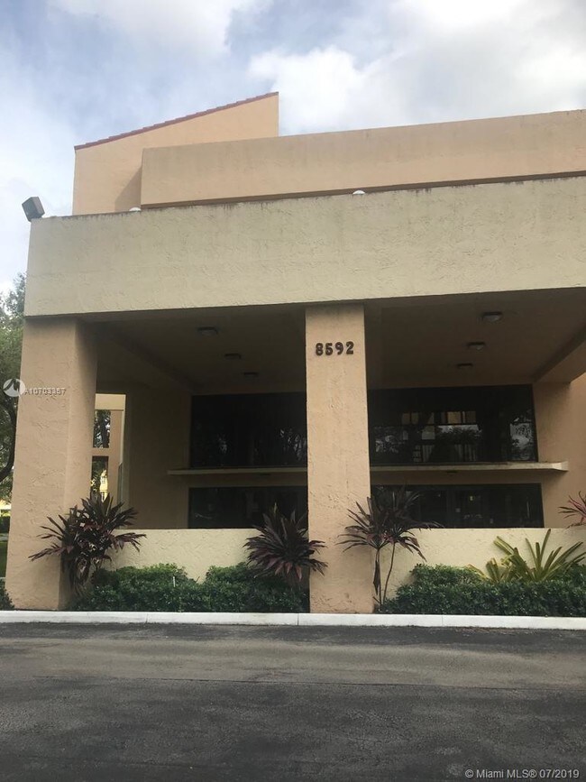 8592 W Sunrise Blvd Unit 112, Plantation, FL 33322 Condo for Rent in