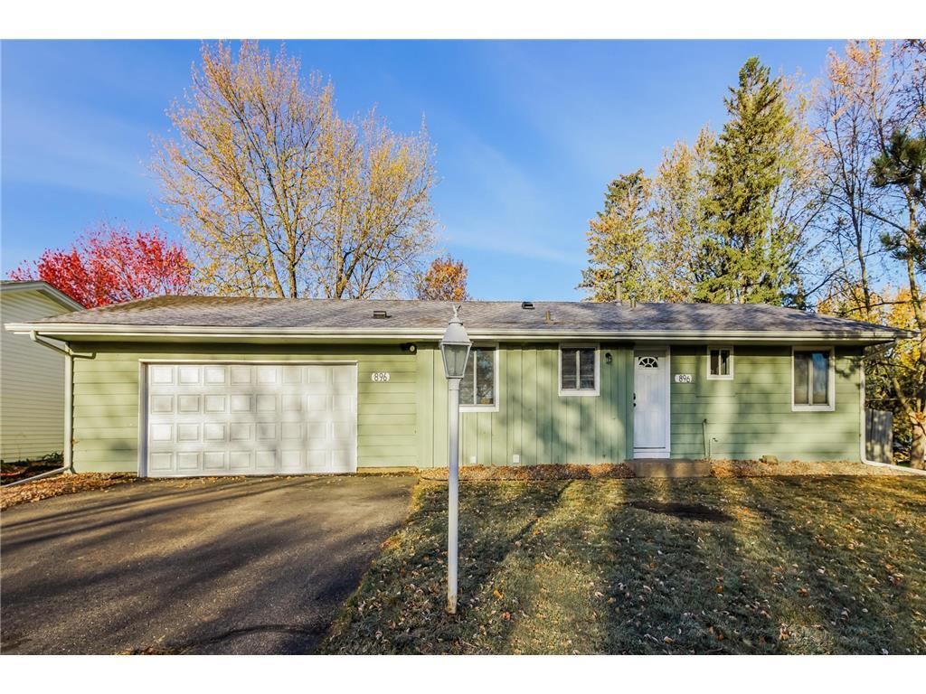 Primary Photo - 896 Hopewell Ln