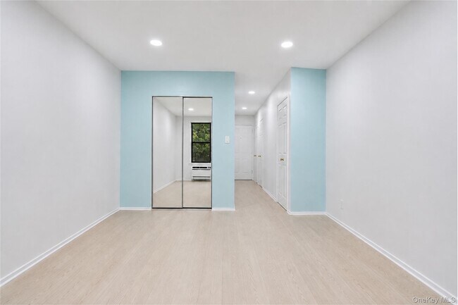 Foto del edificio - 649 2nd Ave