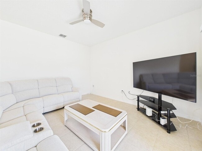 Building Photo - 3363 Curlew Ave