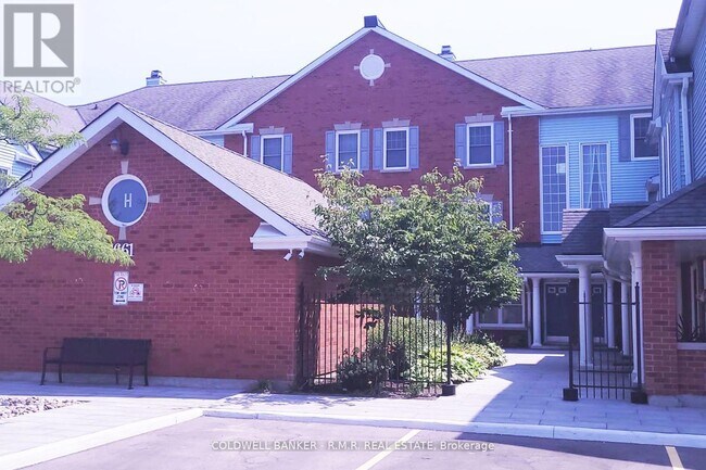 Photo du bâtiment - 1661-1661 Nash Rd