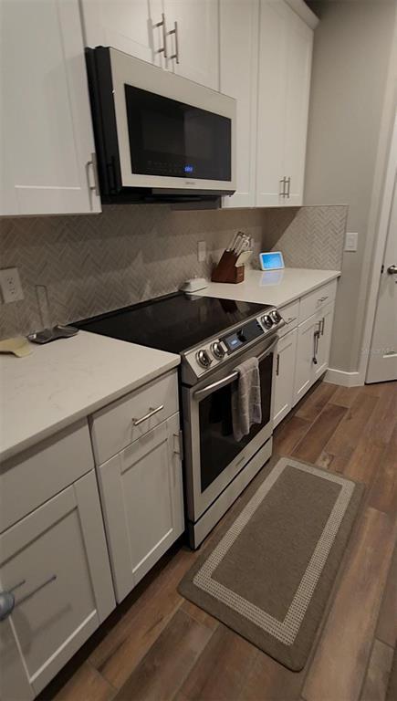 Foto del edificio - 17301 Back Bay Ct