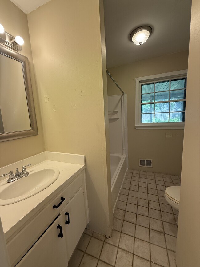 Foto del edificio - 1332 4th Way NW