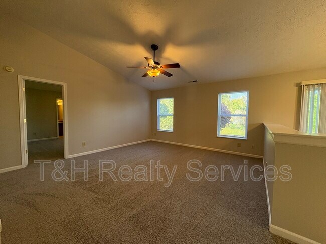 Building Photo - 5943 Sugarloaf Dr
