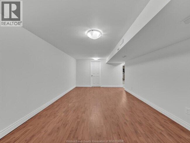 Photo du bâtiment - 1270 Laurendeau Ave